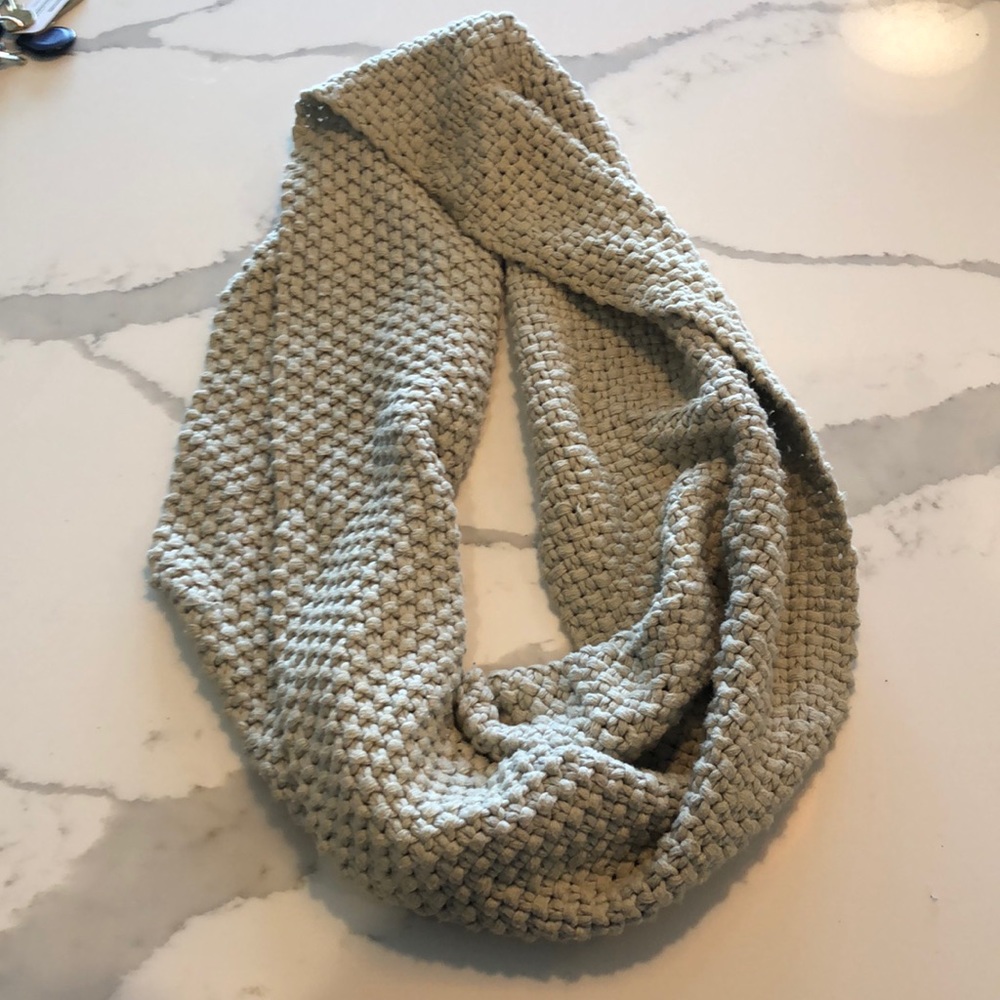 Cabi infinity scarf